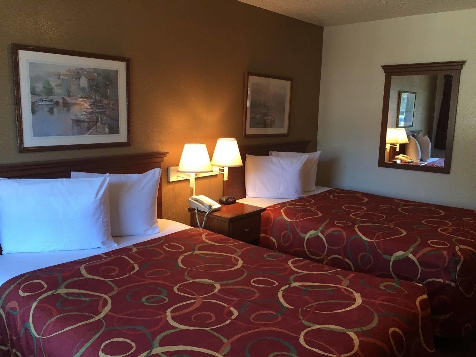 Siegel Select Gautier Motel Екстериор снимка