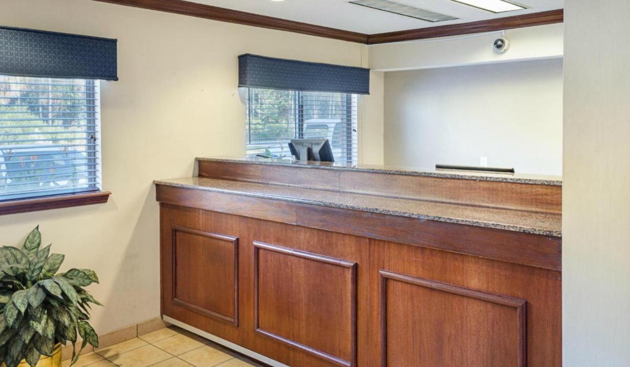 Siegel Select Gautier Motel Екстериор снимка
